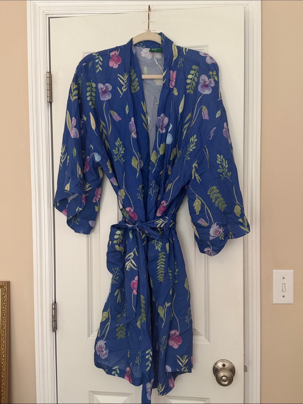 NWOT uncommon goods Floral Satin Robe - Blue Pansy Print